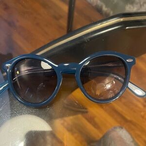 Linda Farrow Round Sunnies!